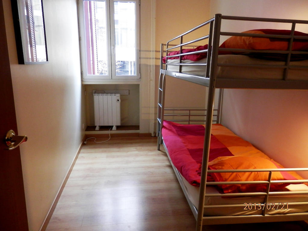 Barcelona Central Garden Hostal Δωμάτιο φωτογραφία