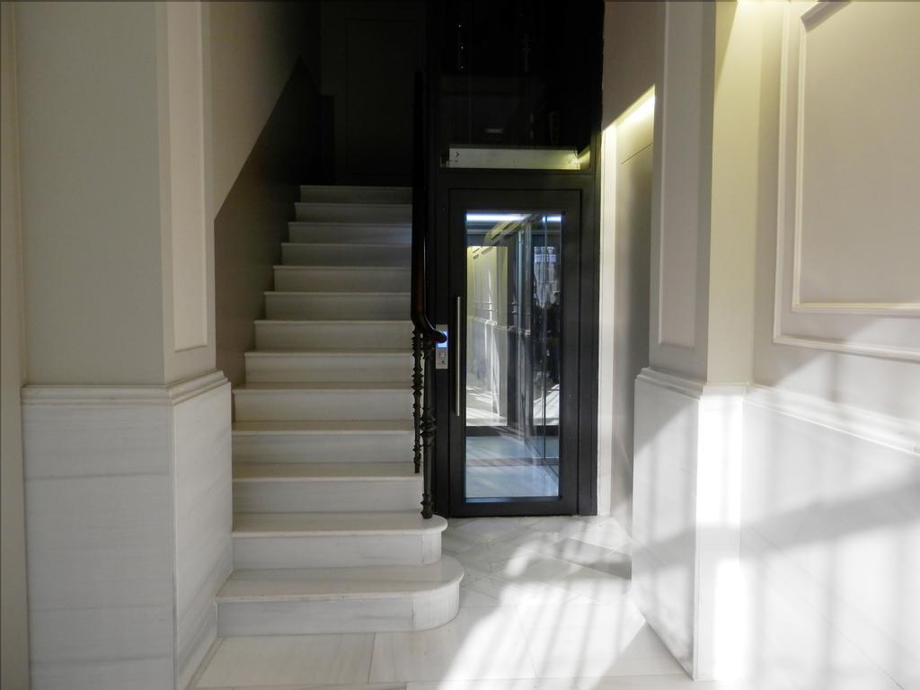 Barcelona Central Garden Hostal Εξωτερικό φωτογραφία