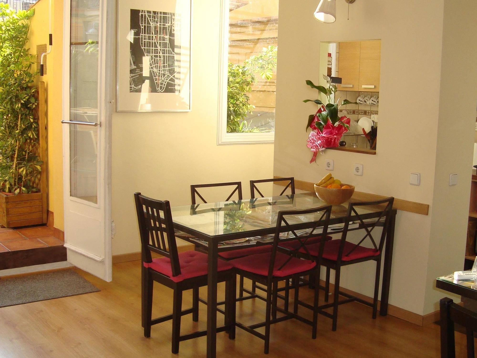 Barcelona Central Garden Hostal Εξωτερικό φωτογραφία