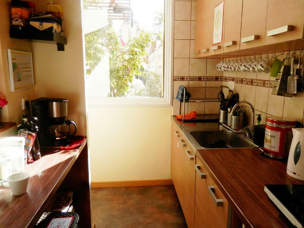 Barcelona Central Garden Hostal Εξωτερικό φωτογραφία